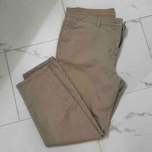 So Slimming by Chico's Women Khakis Size 2
